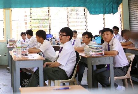 Malaysia Amends Education Act, Makes Secondary Schooling Mandatory