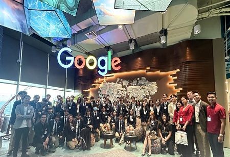 SISFU Students Gain Insight into Innovation During Visit to Google Philippines