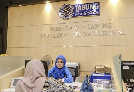 Putrajaya Considers Expanding Free PTPTN to Private Universities