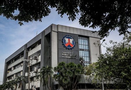 Leviste Seeks DPWH Cuts to Fund More College Scholarships